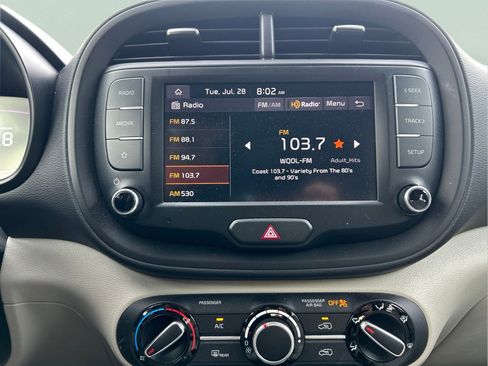 Used 2024 Kia Soul LX w/ Option Group 015 FWD image 17