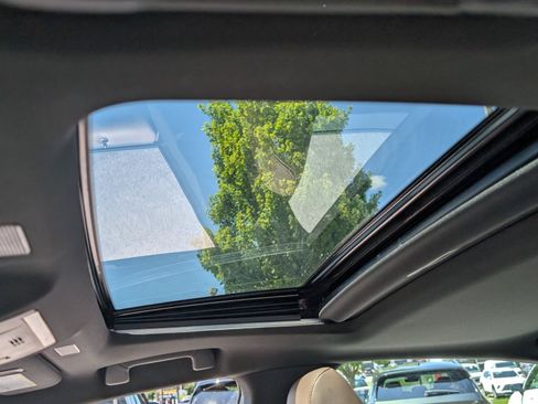 Certified 2025 Lexus ES 350 w/ Premium Package FWD image 18