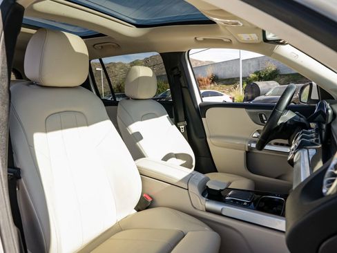 Used 2021 Mercedes-Benz GLB 250 image 20