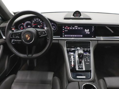 Used 2023 Porsche Panamera 4 Platinum Edition AWD/4WD image 28
