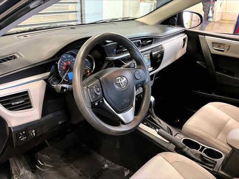 Used 2015 Toyota Corolla LE image 16