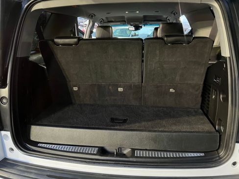 Used 2017 GMC Yukon SLT image 14