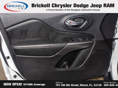 Used 2019 Jeep Cherokee Limited image 10