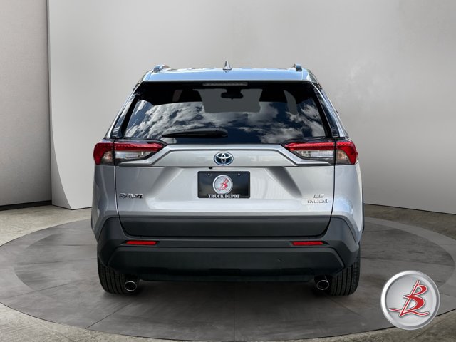 Used 2023 Toyota RAV4 LE AWD/4WD image 6