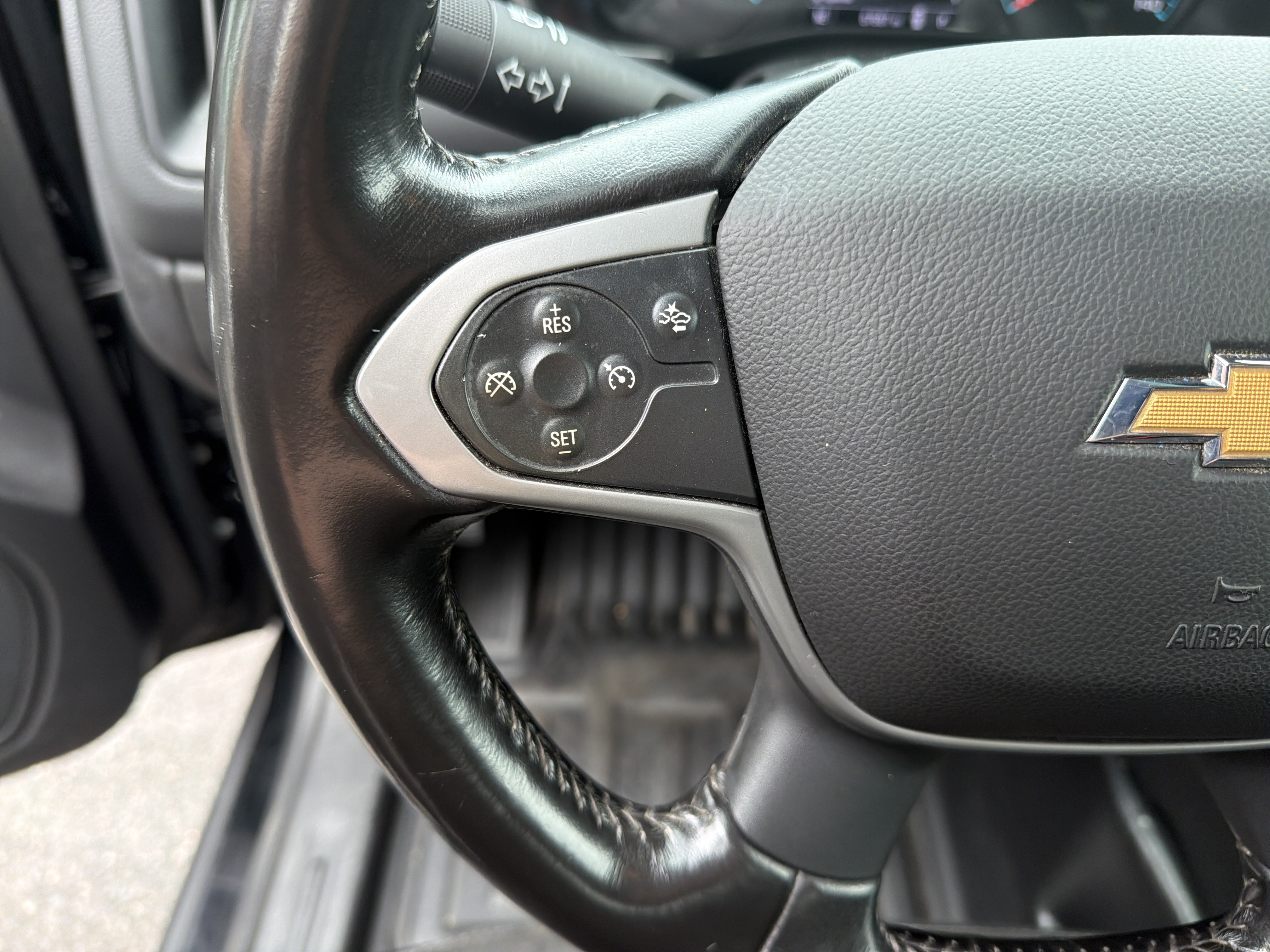 Used 2022 Chevrolet Colorado LT w/ Fleet Safety Package RWD image 19
