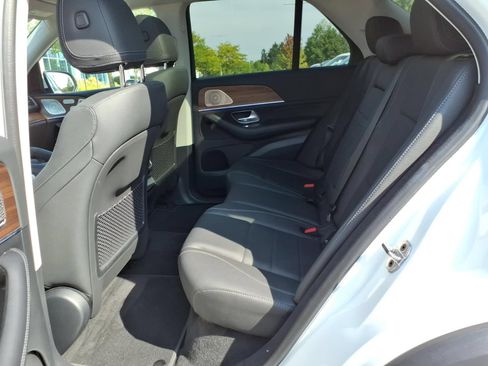 Certified 2025 Mercedes-Benz GLE 350 4MATIC image 13