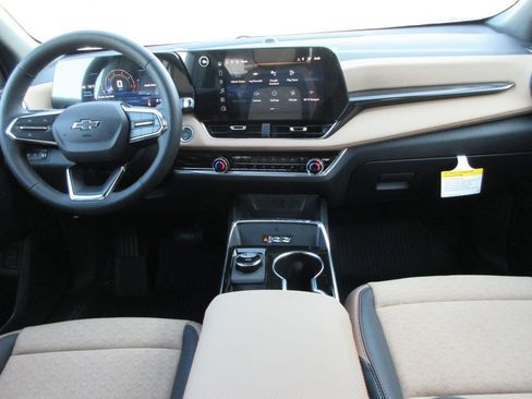 New 2026 Chevrolet Equinox ACTIV image 16