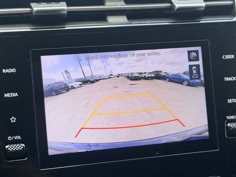 Used 2024 Hyundai Tucson SE FWD image 16