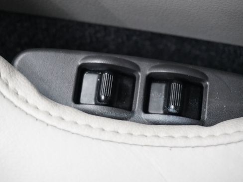 Used 2003 Nissan 350Z Touring image 16