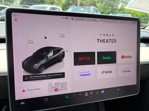 Used 2022 Tesla Model Y Performance AWD/4WD image 26