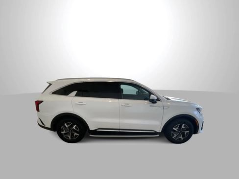Used 2022 Kia Sorento S image 9