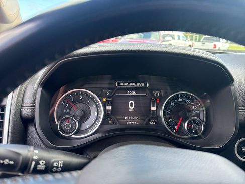 Used 2021 RAM 1500 Laramie w/ Off Road Group AWD/4WD image 10