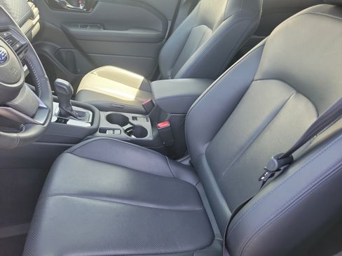 Used 2025 Subaru Forester Limited AWD/4WD image 20