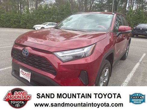 Used 2024 Toyota RAV4 XLE w/ Convenience Package image 1
