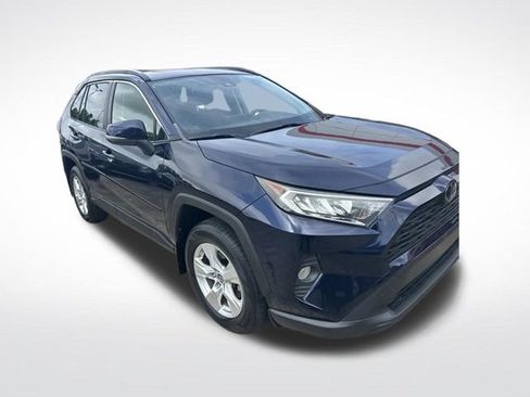 Used 2019 Toyota RAV4 XLE FWD image 7