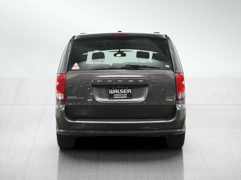 Used 2019 Dodge Grand Caravan GT FWD image 4
