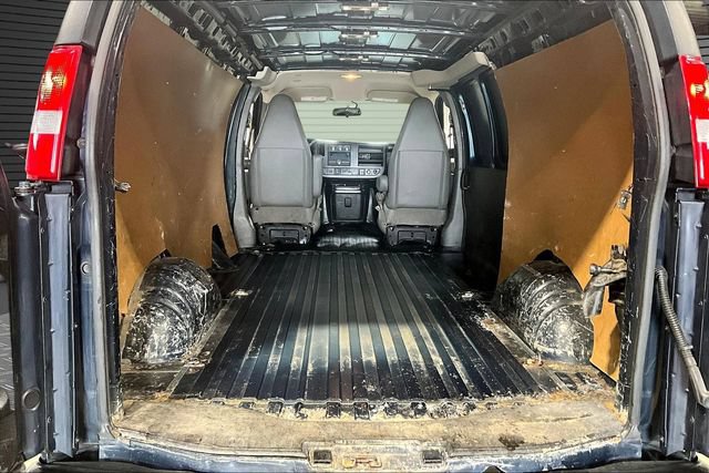 Used 2020 Chevrolet Express 2500 w/ Driver Convenience Package RWD image 7