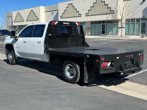 Used 2022 Chevrolet Silverado 3500 LT w/ Convenience Package image 5