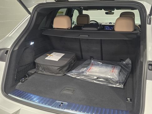 New 2026 Porsche Cayenne E-Hybrid image 31