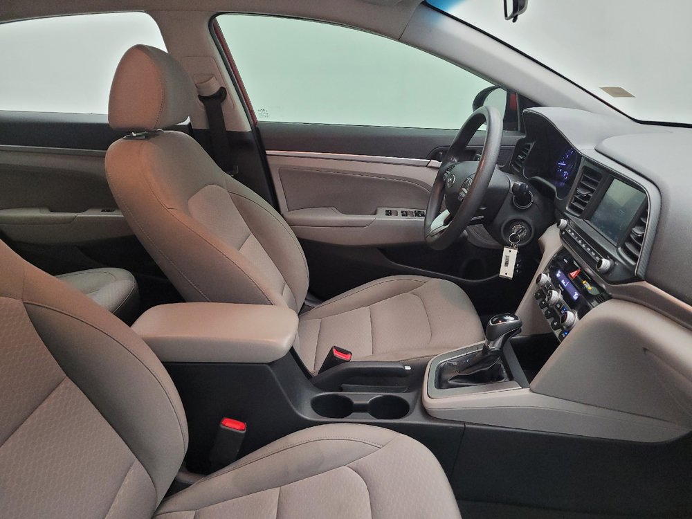 Used 2020 Hyundai Elantra SEL w/ Winter Weather Package FWD image 21
