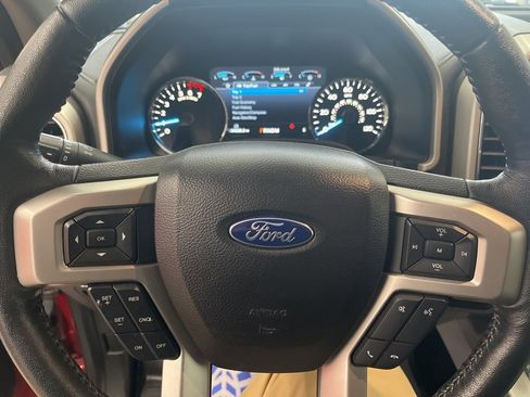 Used 2020 Ford F150 Lariat w/ FX4 Off-Road Package image 18