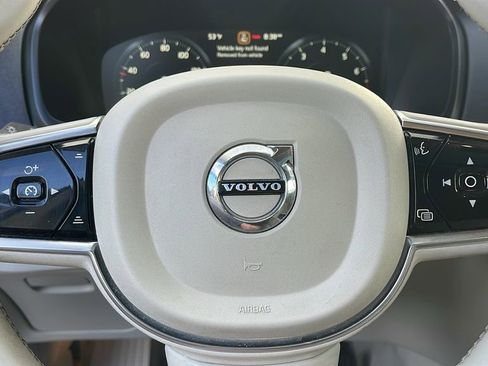 Used 2016 Volvo XC90 T6 Inscription w/ Vision Package image 22