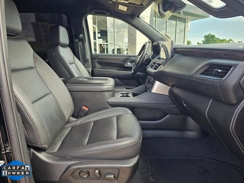 Used 2024 Chevrolet Suburban LT AWD/4WD image 28