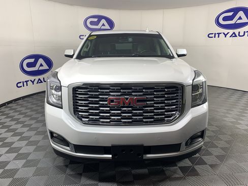 Used 2020 GMC Yukon Denali w/ Denali Ultimate Package RWD image 9