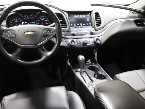 Used 2020 Chevrolet Impala LT w/ LT Convenience Package image 2