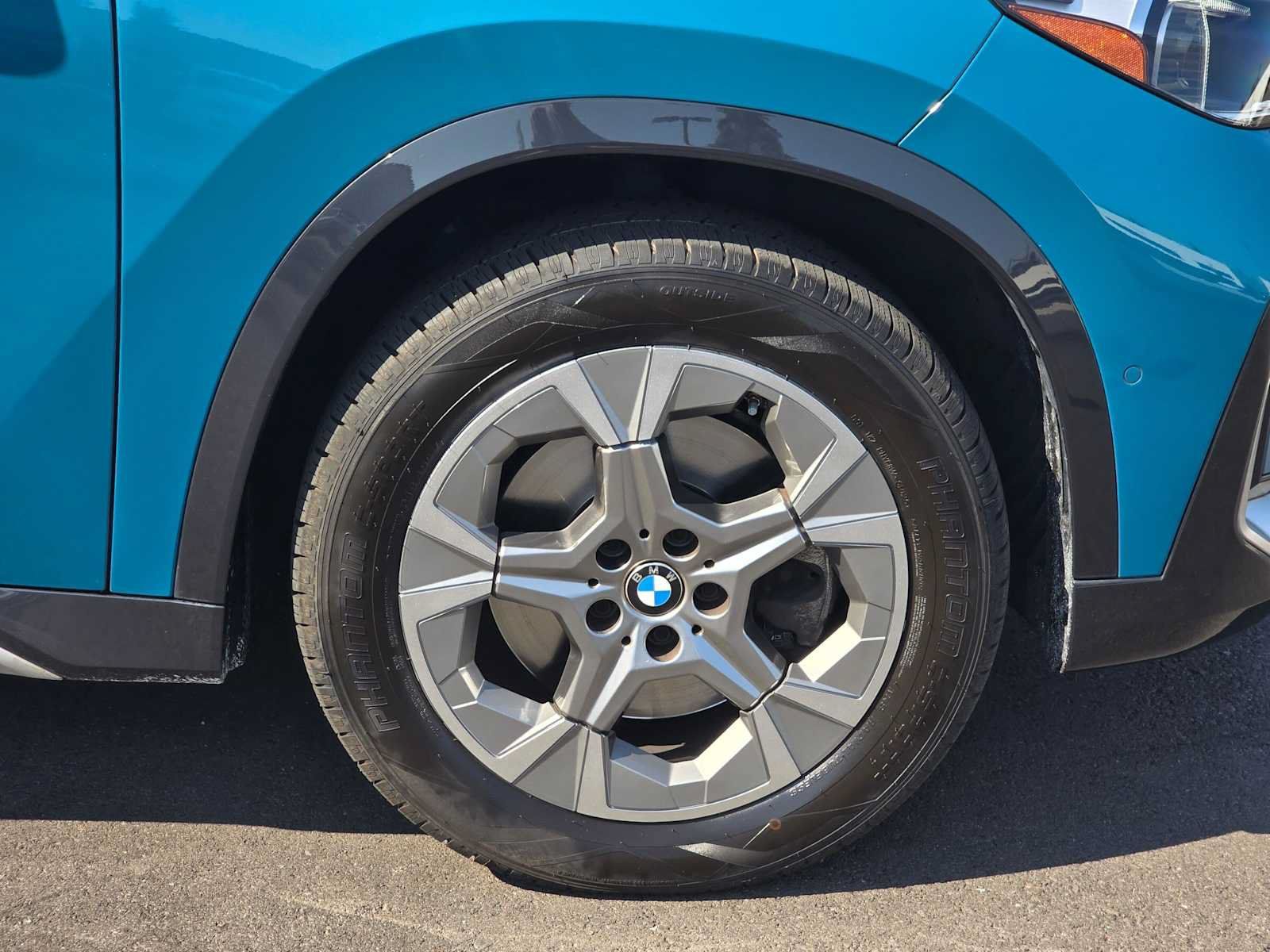 Used 2024 BMW X1 xDrive28i w/ Convenience Package AWD/4WD image 9