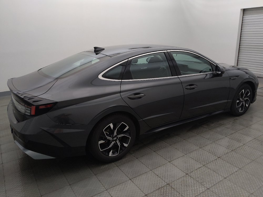 Used 2025 Hyundai Sonata SEL FWD image 10
