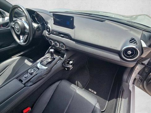 Used 2025 MAZDA MX-5 Miata RF Grand Touring RWD image 27