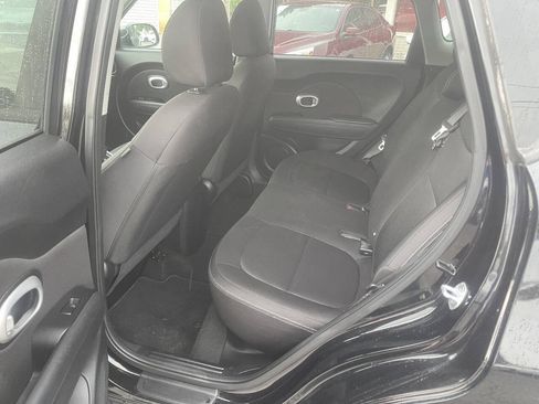 Used 2016 Kia Soul FWD image 19
