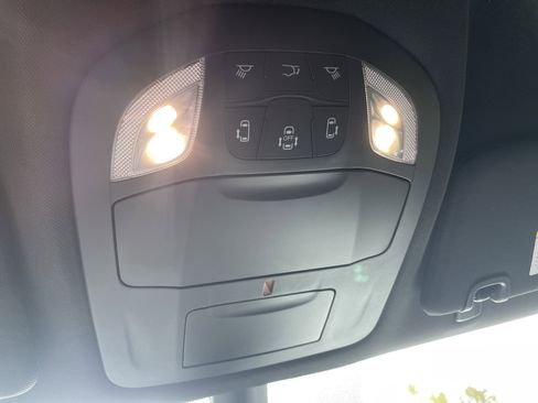 New 2026 Chrysler Pacifica Select image 47