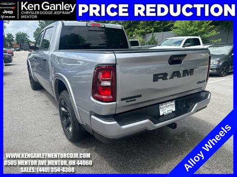 Used 2025 RAM 1500 Big Horn AWD/4WD image 6