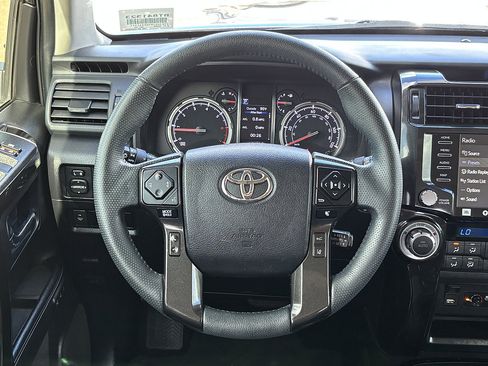 Certified 2021 Toyota 4Runner Nightshade AWD/4WD image 18