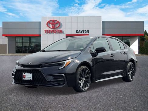 Used 2023 Toyota Corolla SE FWD image 2