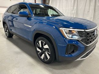 Used 2025 Volkswagen Atlas Cross Sport SE video 1