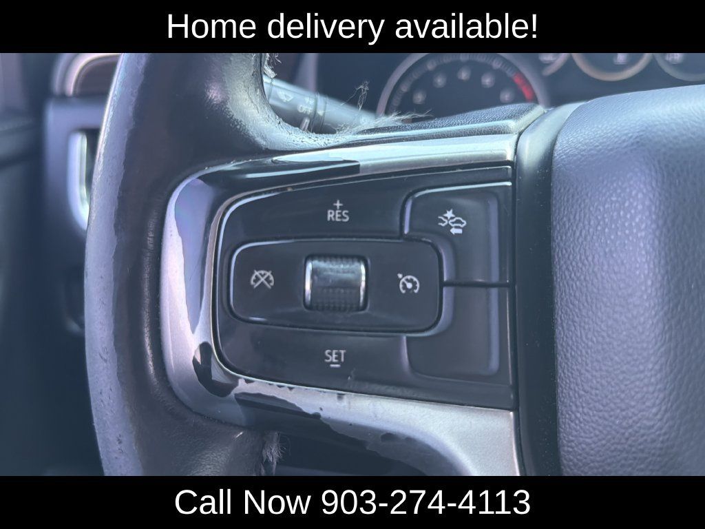 Used 2021 Chevrolet Suburban LT AWD/4WD image 24