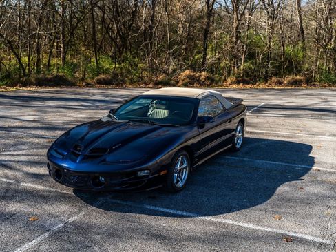 Used 2000 Pontiac Firebird Trans Am RWD image 7