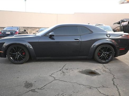 Used 2016 Dodge Challenger SXT w/ Blacktop Package image 7