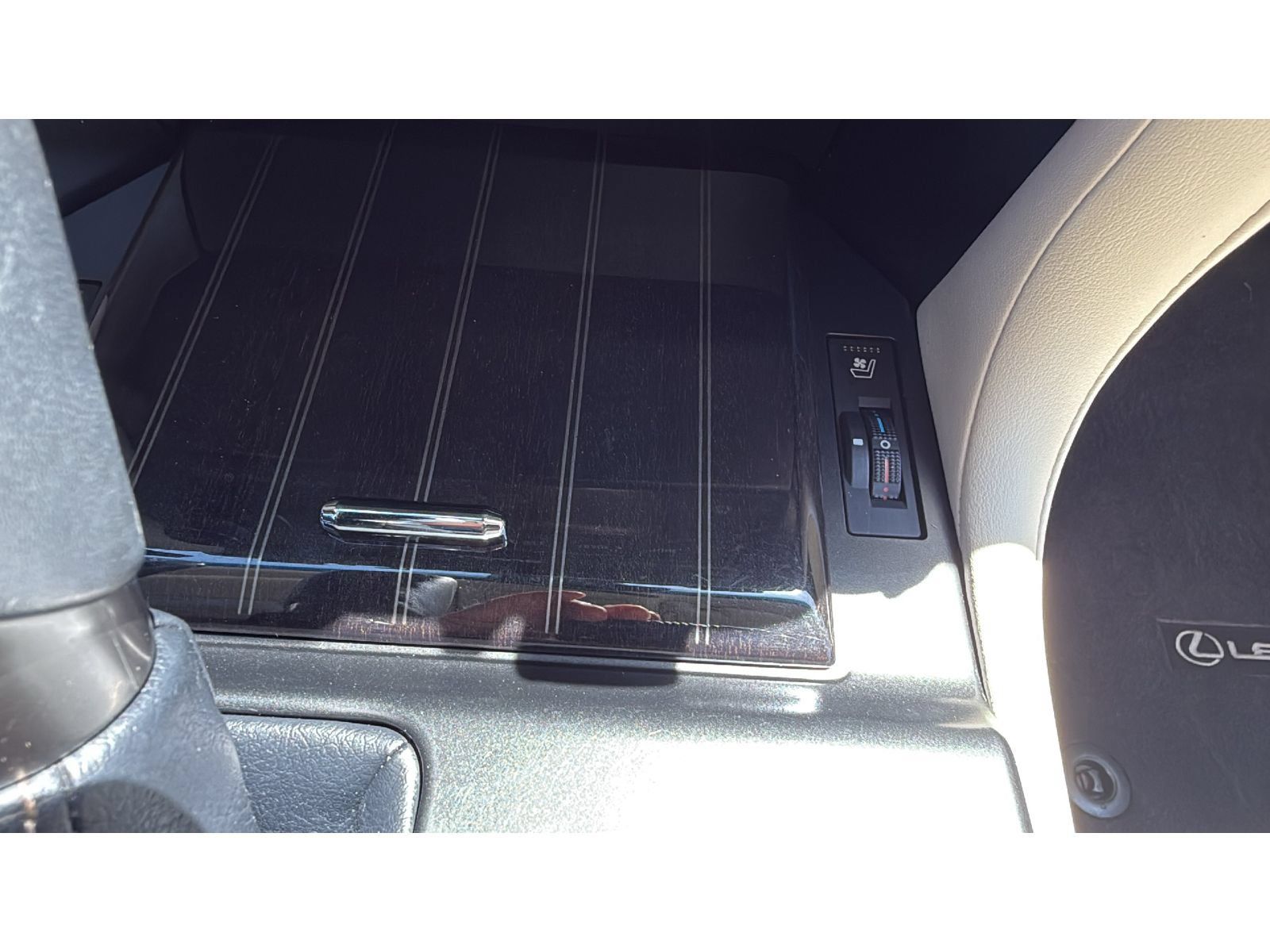 Used 2023 Lexus GX 460 Premium AWD/4WD image 27