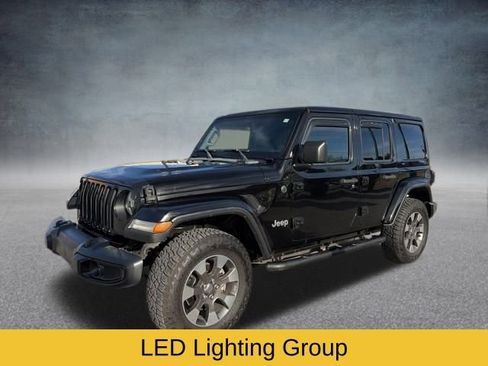 Used 2018 Jeep Wrangler Unlimited Sahara image 9