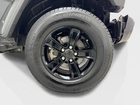 Used 2021 Jeep Wrangler Unlimited Sahara AWD/4WD image 49