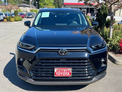Certified 2024 Toyota Grand Highlander AWD image 4