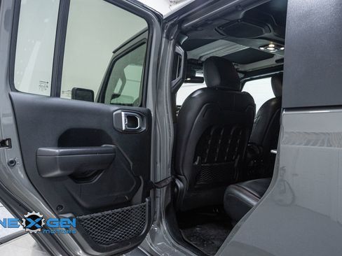 Used 2021 Jeep Gladiator Rubicon image 22