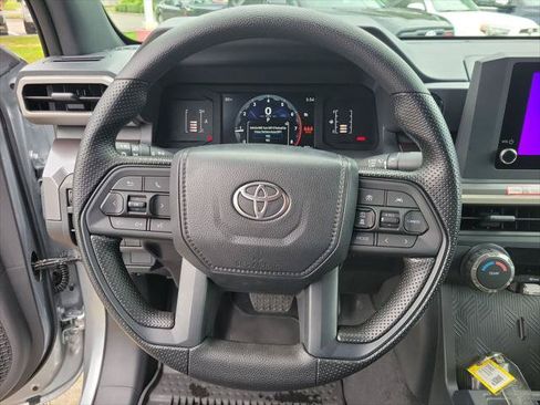 Certified 2026 Toyota Tacoma SR5 AWD/4WD image 23
