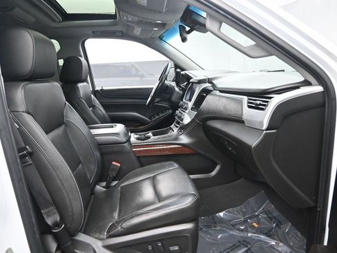 Used 2019 GMC Yukon XL SLT w/ Open Road Package image 29