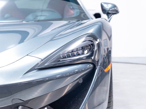 Used 2019 McLaren 570S Coupe RWD image 51
