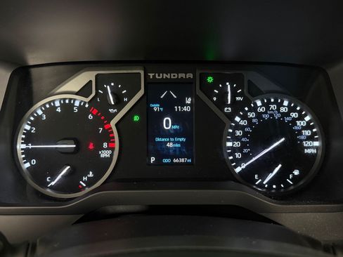 Used 2022 Toyota Tundra Limited w/ TRD Off-Road Package AWD/4WD image 18